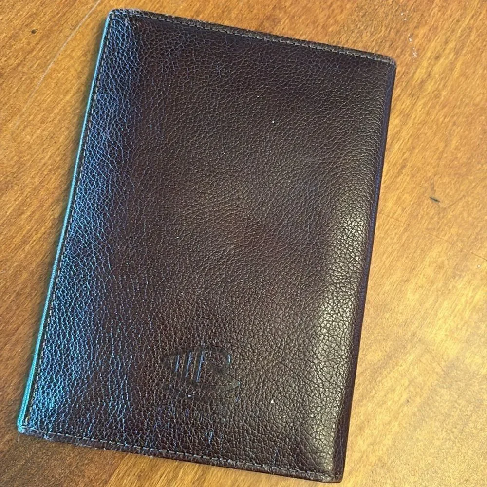 Mens Pebble Leather Wallet / Passport Lapel Case